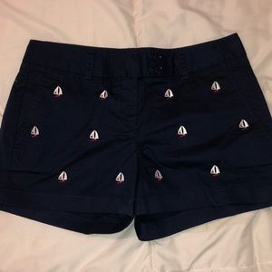 Vineyard Vines sailboat embroidered shorts!